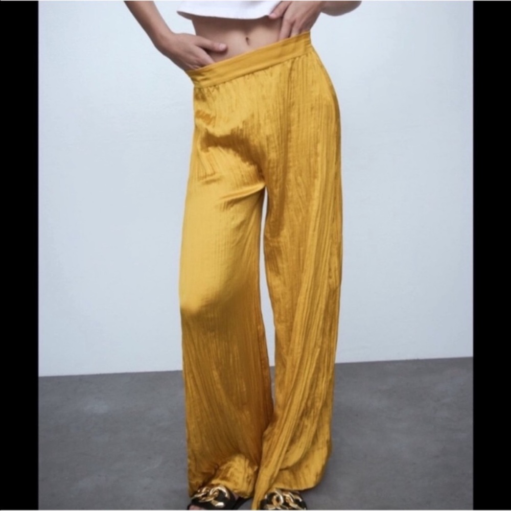 Zara Pleated Wide-Leg Pants in Mustard Yellow